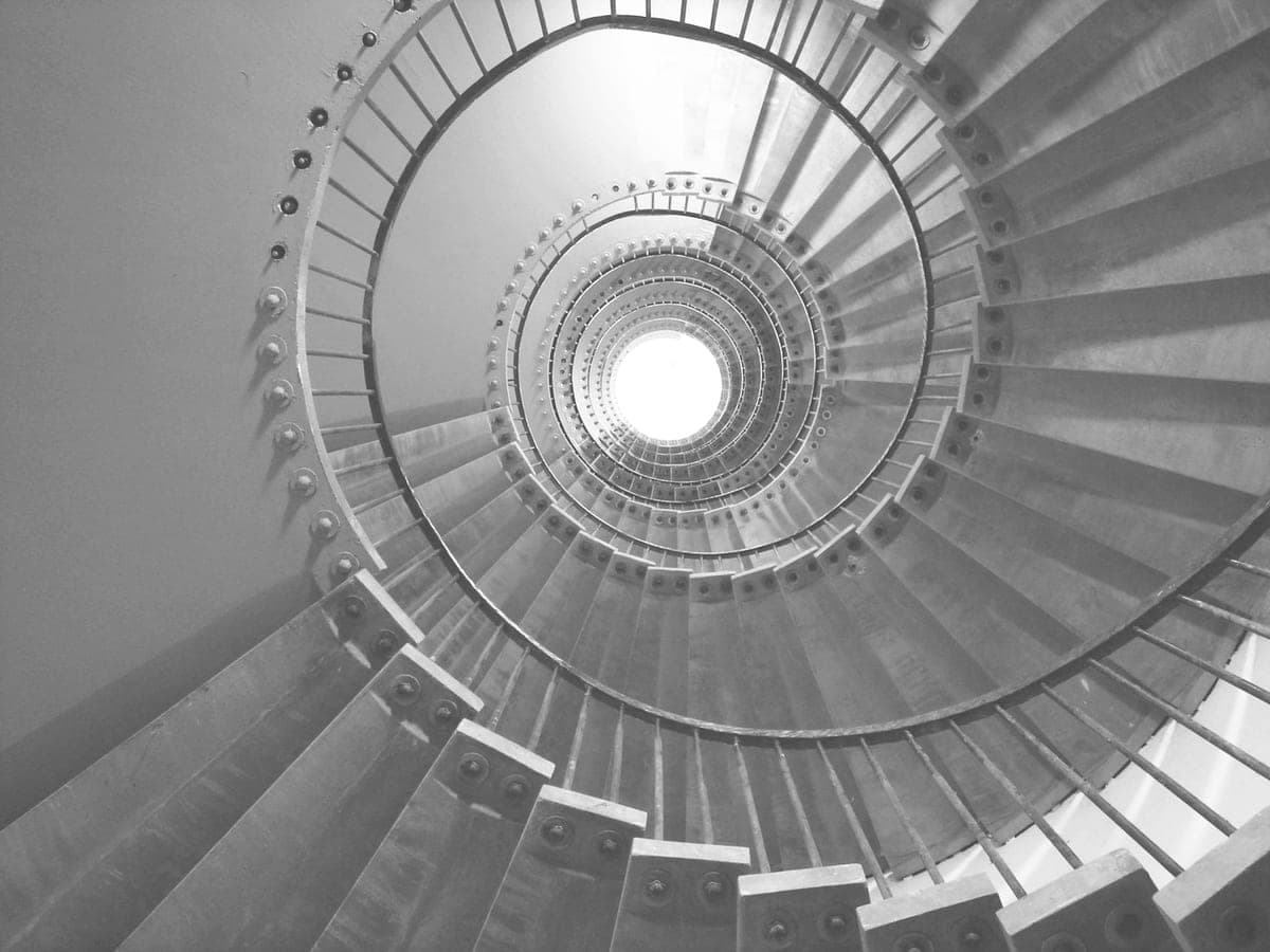 Escalera caracol, en homenaje al faro